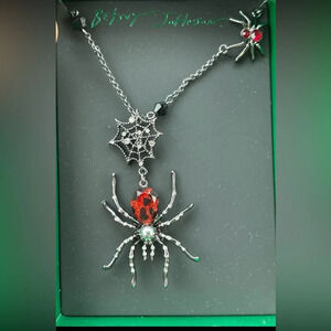 BETSEY JOHNSON Halloween Black Widow Spider Crystal-Stud Necklace Goth NEW NWT